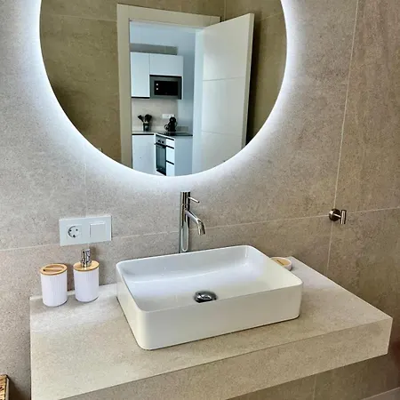 Апартаменты Cozy And Bright Lima